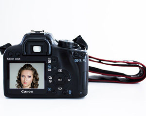 Model tips for a great passport photo!